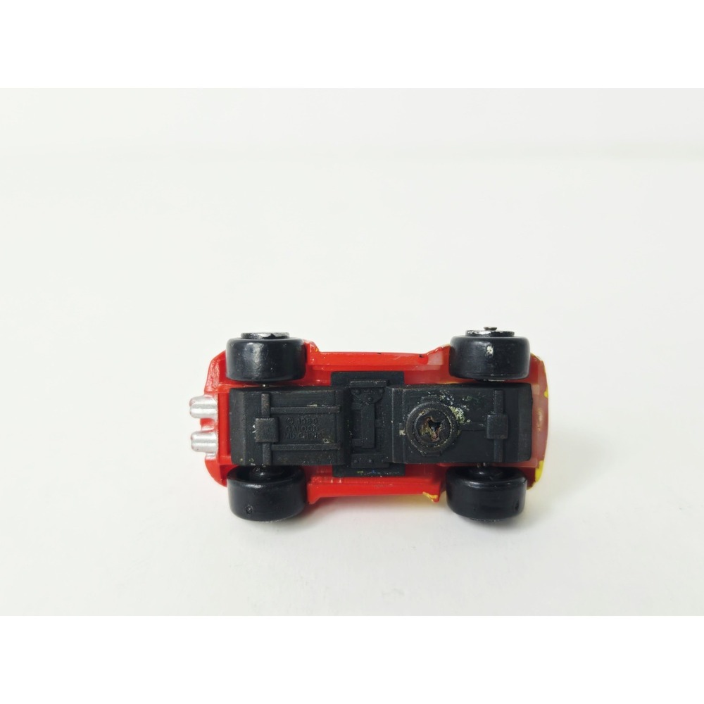 Vintage Galoob Micro Machines Super Beetle red flames Volkswagon - Picture 3 of 4